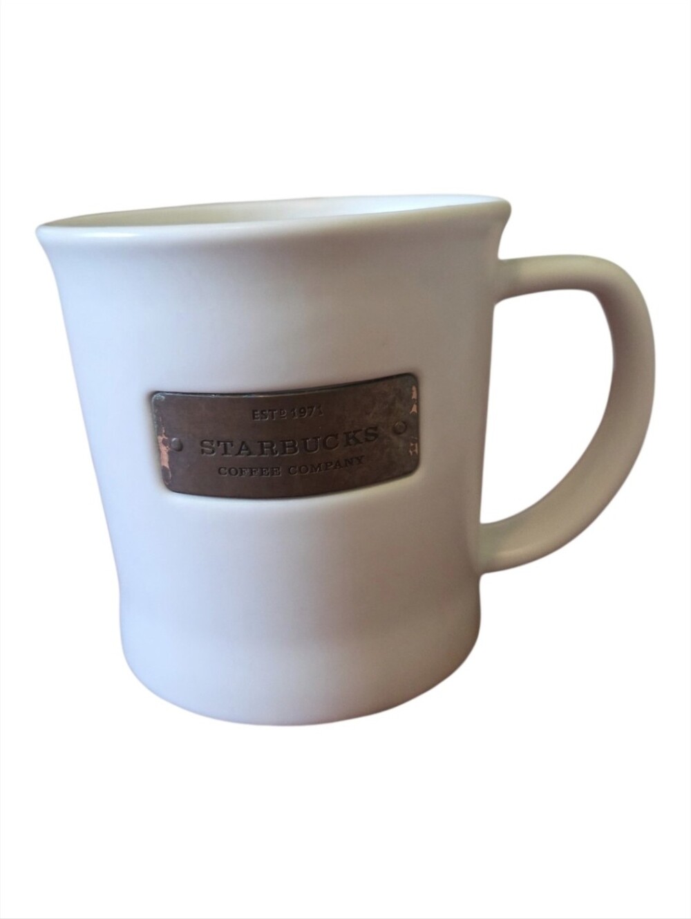 Starbucks 2010 White 16 oz Mug Est 1971 Copper Metal Badge